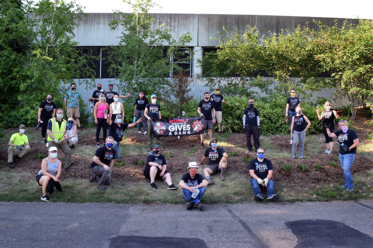 TreeTrust's tweet photo. Last week @SurlyGivesADamn volunteers were weeding, mulching, &amp; planting at @midtowngreenway. Thank you Surly for always providing excited, hardworking volunteers who make greenspace restorations like this one possible! #SurlyGivesADamn #Planting #Greening #GreenWork https://t.co/ZhARnQKmin