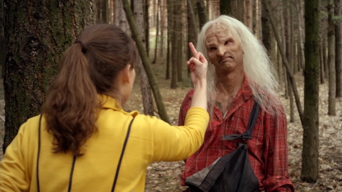 UlisesToribio93's tweet photo. Aquí comienza el declive de la saga #WrongTurn5 tras el refrescante cambio de escenario que supuso #BloodyBeginnings volvemos a West Virginia para presenciar un nuevo capítulo ubicado después d la 4 pero antes que las 2 primeras
Destacan las aparición de Doug Bradley y Finn Jones https://t.co/lJXUozYr7O