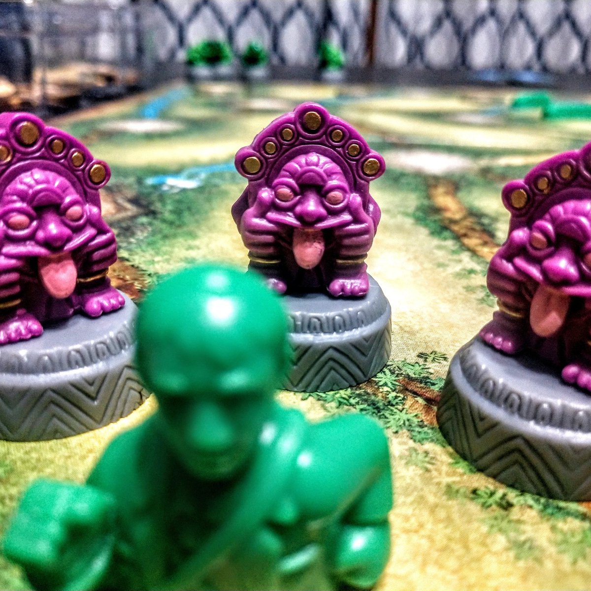 EricMartindal11's tweet photo. Some fun with games and pictures. This is Relic Runners by Days of Wonder. It's a Network Building and Pick Up and Deliver game. #boardgames #daysofwonder #relicrunners https://t.co/vdk1nTptTt