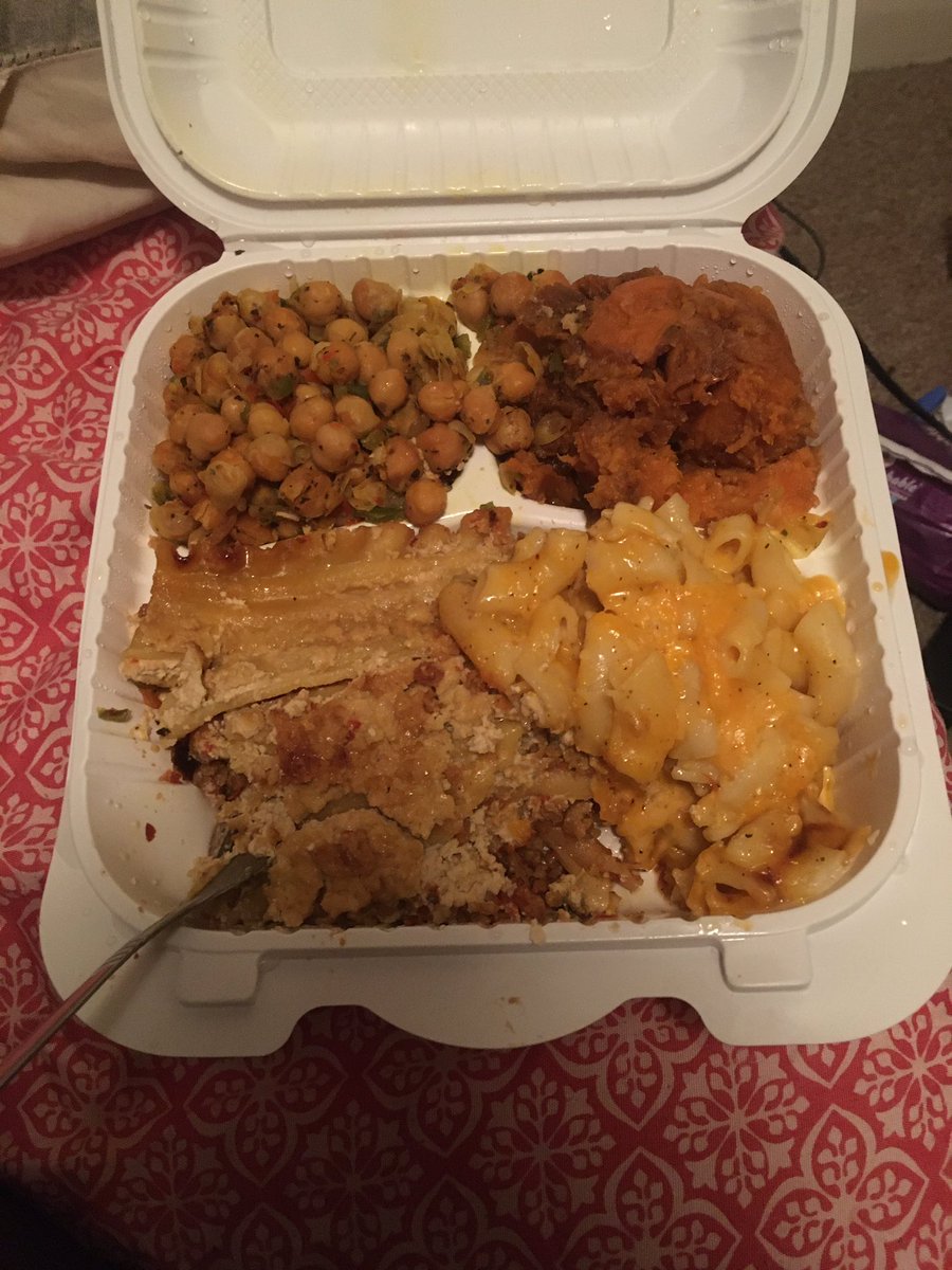 Cyber_sophia's tweet photo. Stoned is the way of the walk and so is Vegan food 💨🔥🍃🍲! #stoned #hightimes #highnight #levitation #goodeats #veganfood #nuvegan👁🌌 https://t.co/FmJK6qSJuh