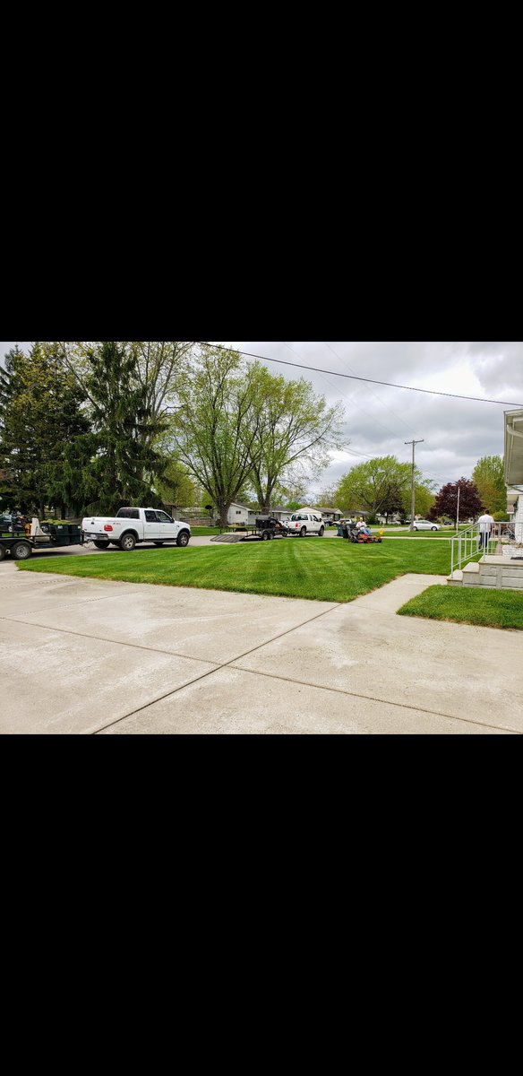 LawnBarber2017's tweet photo. Here is what we been up to lately.
-North Muskegon
(231) 766-0863 Office 
https://t.co/BkR90bg6FO Website https://t.co/4TVPQ2u1RJ