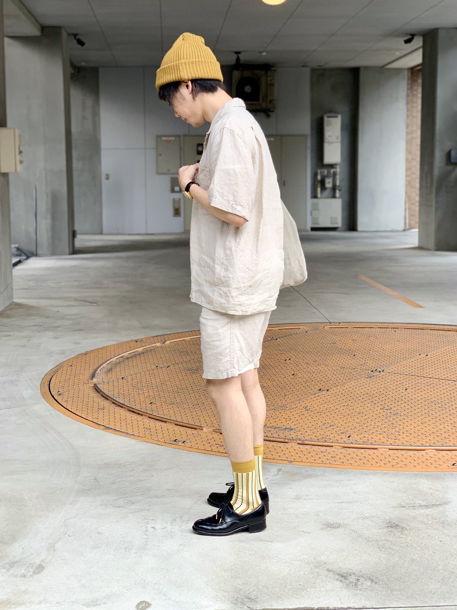 Schuhputzer621's tweet photo. 無印のリネンセットアップ、ミニマルさと着心地が最高。
シャツはサイズL、パンツはSにしてゆるくチョイスしてみました☺️
setup #無印良品
tops #brooksbrothers
knitcap #eightbees
shoes #leyuccas
bag #henderscheme
watch #tagheur
ring #maisonmargiela
socks #marcomonde
#今日のコーデ https://t.co/lr5MS8N9Fu