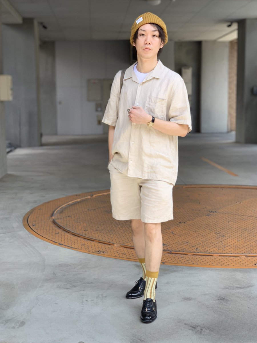 Schuhputzer621's tweet photo. 無印のリネンセットアップ、ミニマルさと着心地が最高。
シャツはサイズL、パンツはSにしてゆるくチョイスしてみました☺️
setup #無印良品
tops #brooksbrothers
knitcap #eightbees
shoes #leyuccas
bag #henderscheme
watch #tagheur
ring #maisonmargiela
socks #marcomonde
#今日のコーデ https://t.co/lr5MS8N9Fu