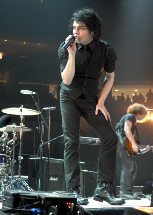 a thread of gerard's black waistcoat from 2007 aka my favorite look