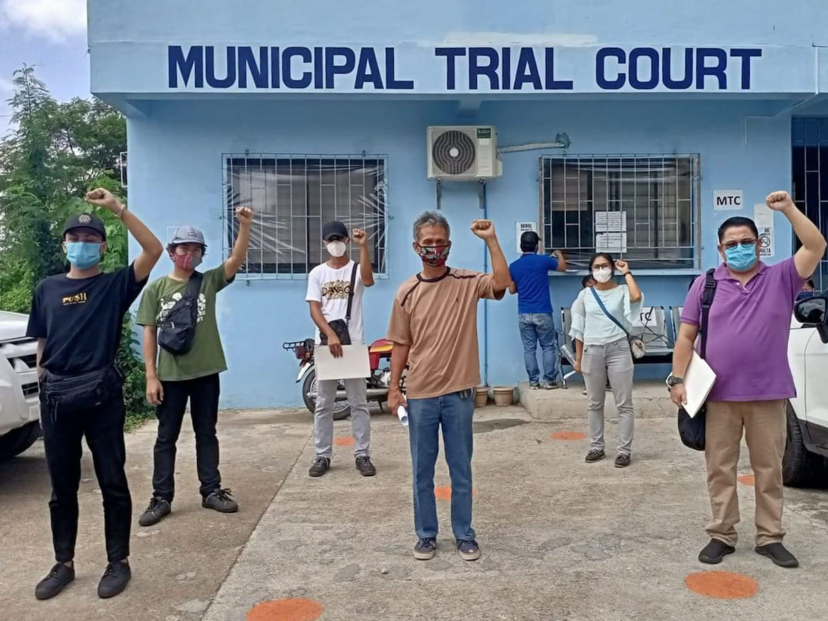 kmp_phl's tweet image. We fervently urge the good court to junk the remaining charges against Ariel Casilao and Sagip Kanayunan relief volunteers.

#TulongHindiKulong
#FreeMassTestingPH
#JunkTerrorBillNow