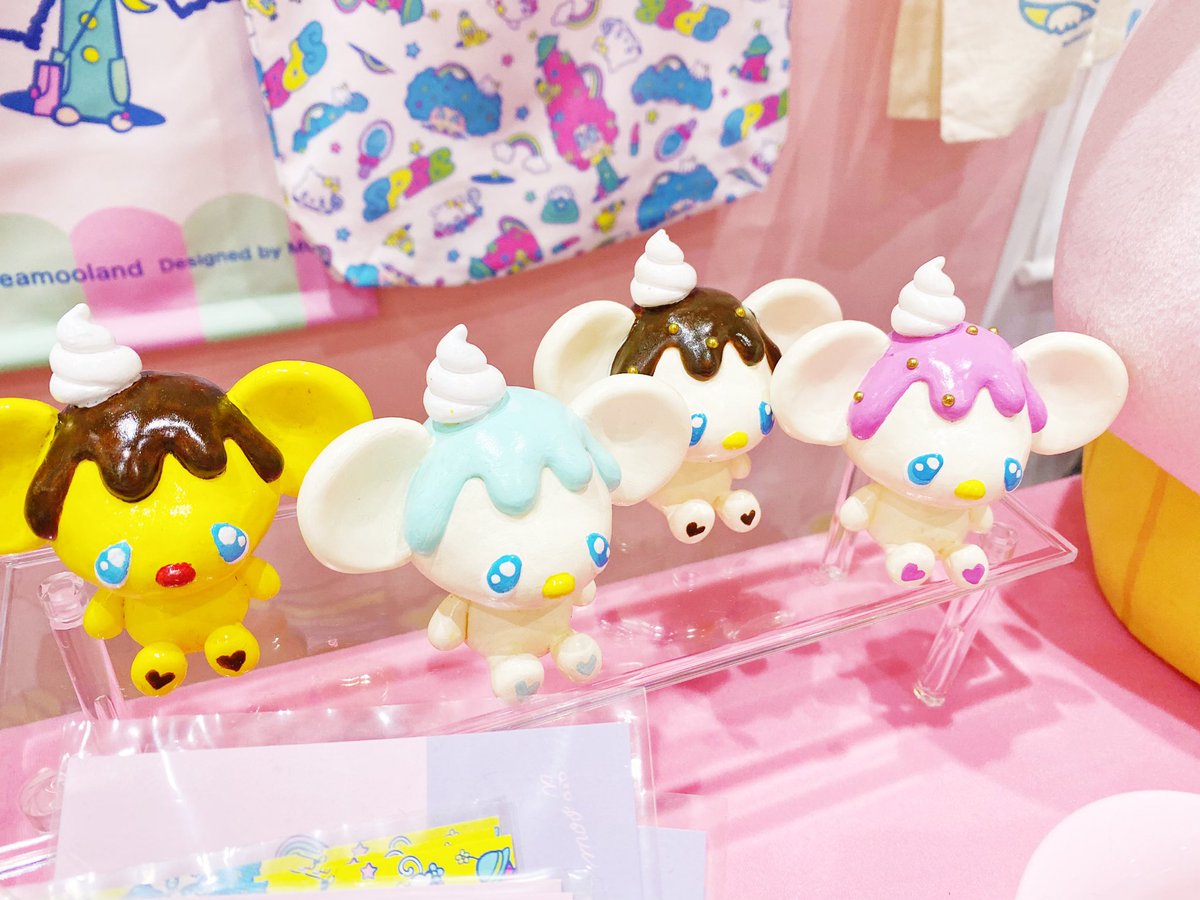 BearicePuppice's tweet photo. The first type of Bearice🐻💖
These are all handmade! 

アイスのクマ
ベアリスの最初🍦
5年前の形

#bearice #bear #icecream #arttoy #toy #sofuvi #sofubi #sofvi #doll #characterdesign #dreamooland #moo #くまのアイス #アイスのくま #アイス #sweets #お菓子 #人形 #ソフビ #art #icebear https://t.co/FCJFm8UIQ6