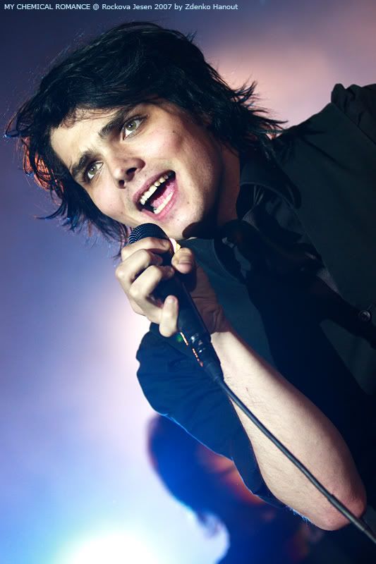 a thread of gerard's black waistcoat from 2007 aka my favorite look
