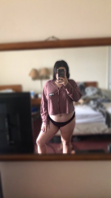 Message me for prices!! https://t.co/LMcrKUGgsZ<a href="/tag/booty"class="tags"><span>#booty</span></a><a href="/tag/sexy"class="tags"><span>#sexy</span></a><a href="/tag/snapchat"class="tags"><span>#snapchat</span></a><a href="/tag/butt"class="tags"><span>#butt</span></a><a href="/tag/teen"class="tags"><span>#teen</span></a><a href="/tag/horny"class="tags"><span>#horny</span></a><a href="/tag/pussy"class="tags"><span>#pussy</span></a>