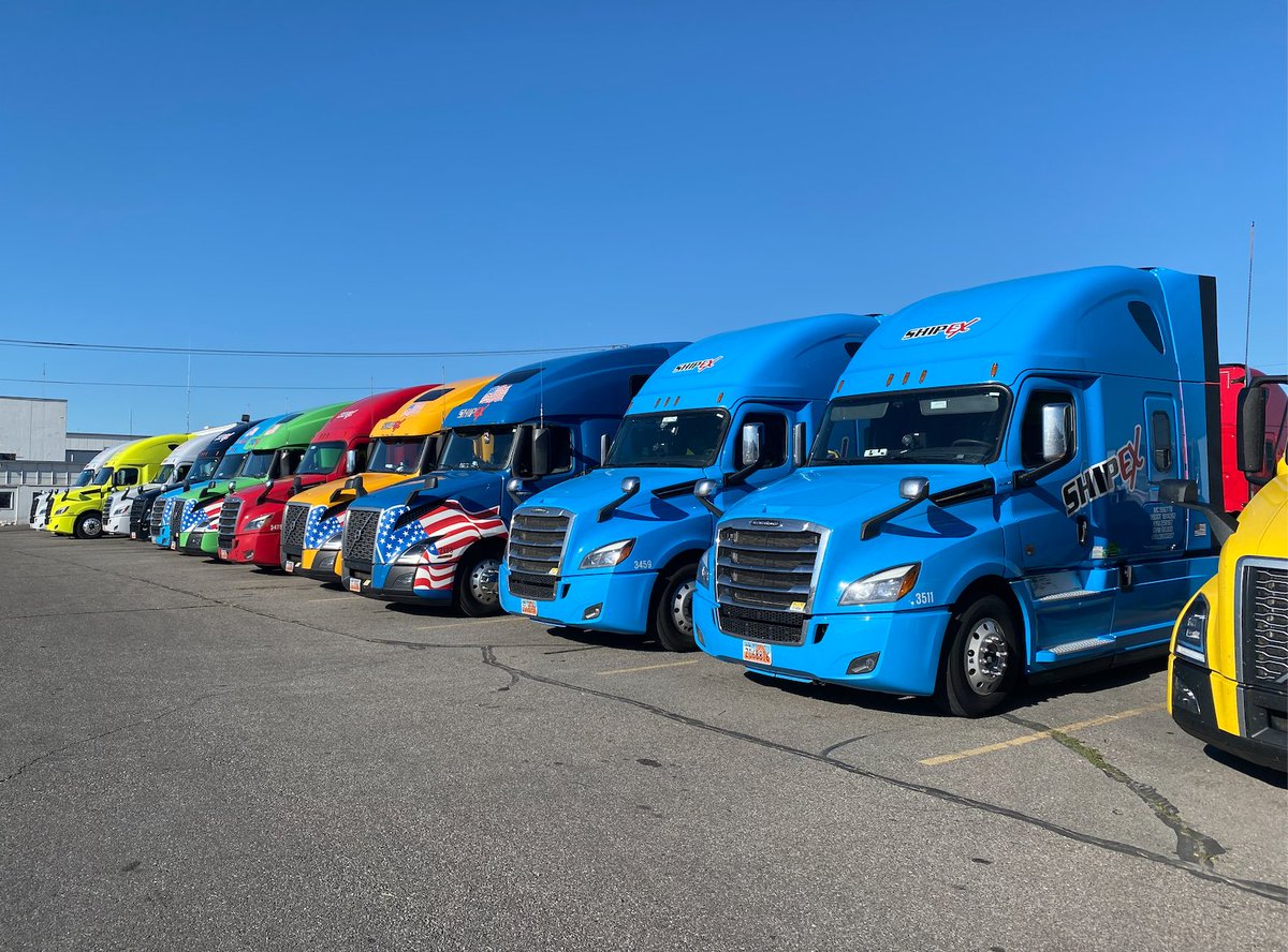 ShipEXTransport's tweet photo. Lovely day at the yard.😍

#trucking #truckinglife #truckingindustry #shipex https://t.co/9XRkwasK7s