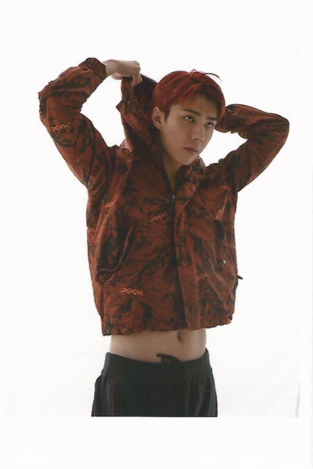 sehun's waist; a thread   —  for your decaying souls