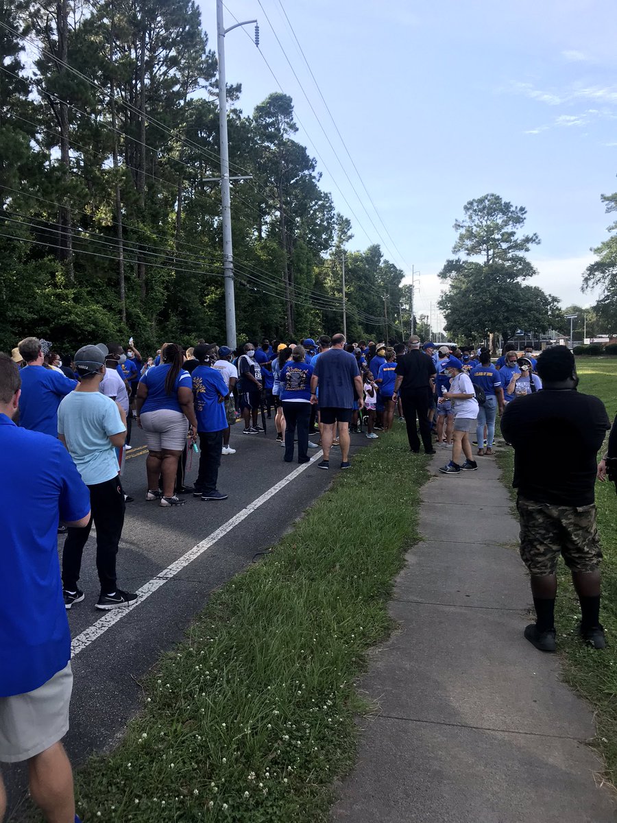 A walk for unity!! The BHS demonstrates unity during the unwanted hard times. That our county and city are going through. #allaboutthefamily #piratepride <a href="/BHSPirates1967/">Brunswick HighSchool</a> @glynnschools <a href="/vaughn_coach/">Coach Jason Vaughn</a> <a href="/coachpender1025/">Sean Pender</a> <a href="/vcolejr/">Virgil Cole</a>