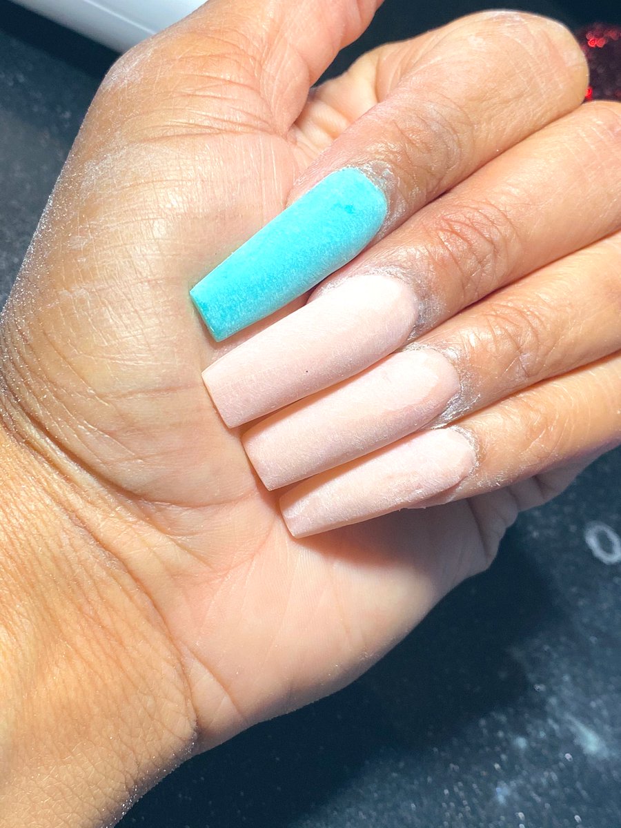 kayyDione's tweet photo. Hadnβt done my own nails in months, so i decided to stop being lazy π.
β’
β’
β’
#DurhamNails #RaleighNails #BlackNailTech #Nccu #Tips #Nopolish #allPowder β’ LINK IN BIO π¨ https://t.co/T2PlsXhrl1