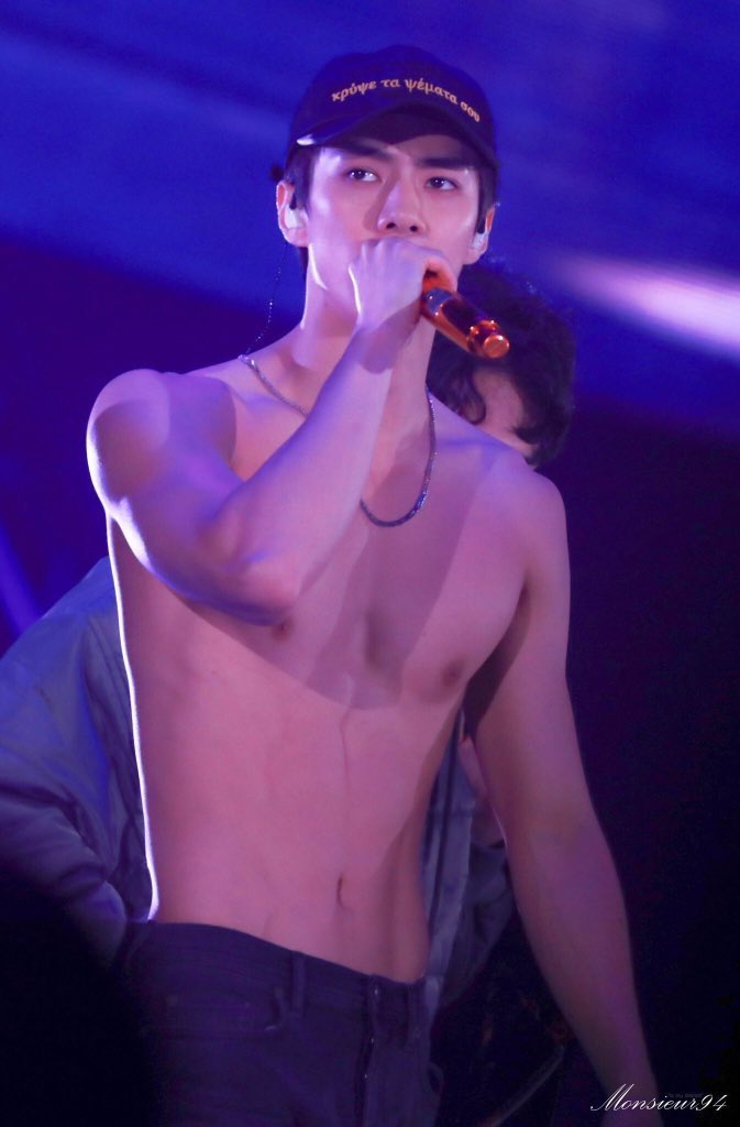 sehun's waist; a thread   —  for your decaying souls