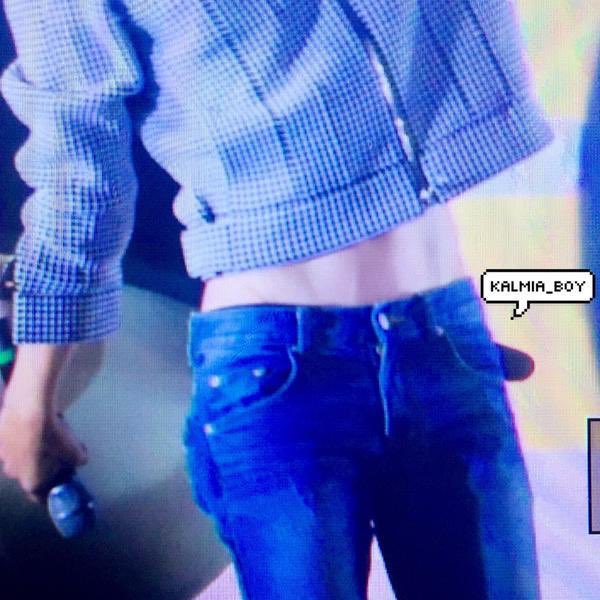 sehun's waist; a thread   —  for your decaying souls