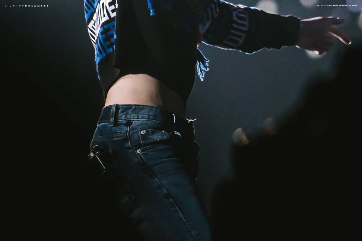 sehun's waist; a thread   —  for your decaying souls