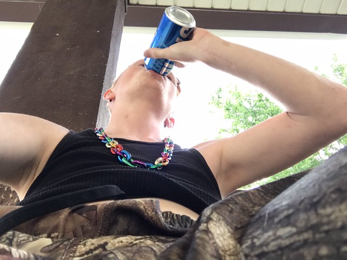 1 pic. Who’s buying the next one?                    https://t.co/7vmKYFEKFb                        