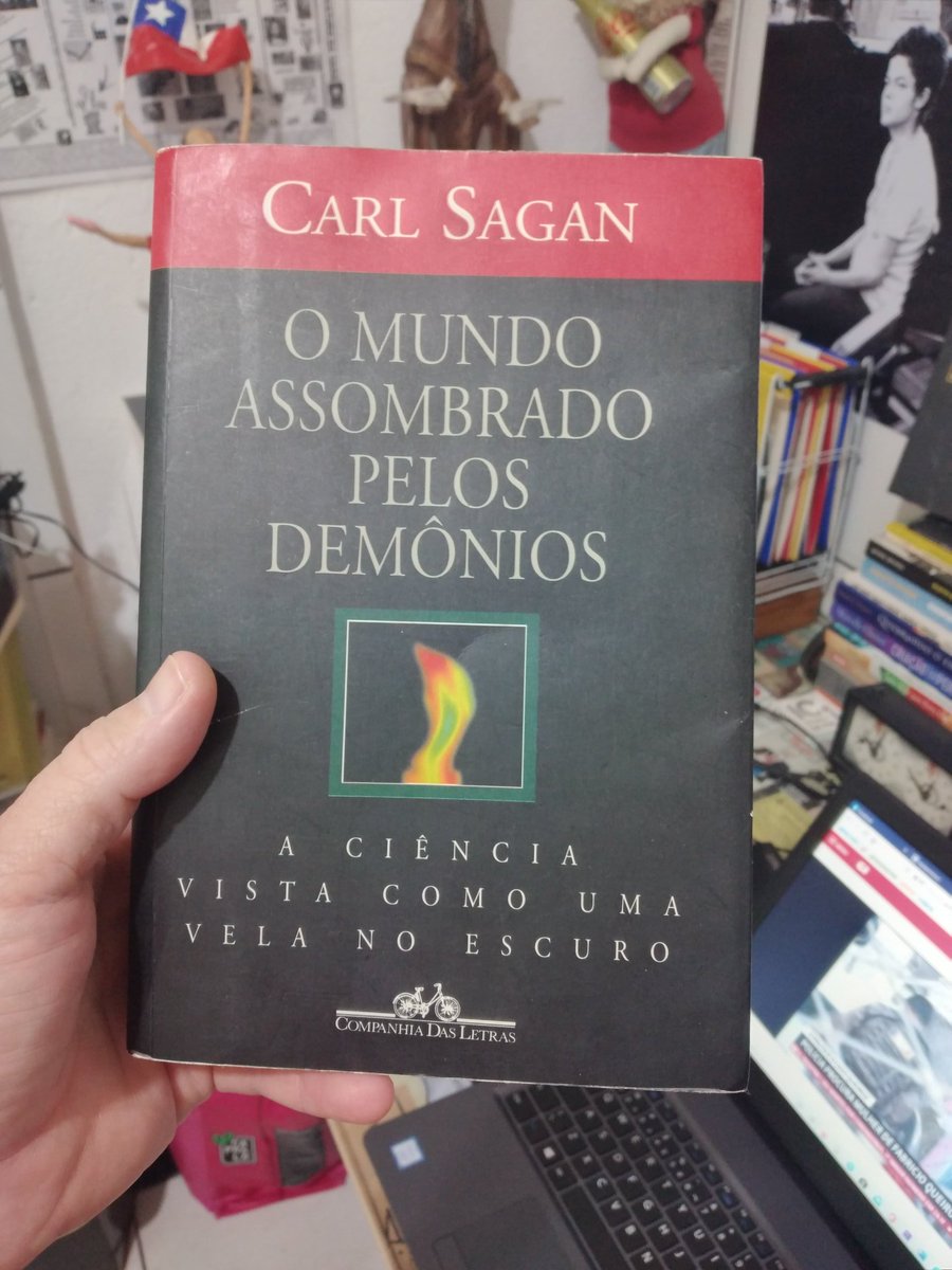 GTroianas's tweet photo. Se eu fosse indicar um único livro para as e os jovens (de todas as idades)... seria este.
Tenho certeza de que muitos seriam salvos de vários tipos de crendices... e o mundo seria melhor. https://t.co/70AxJSzLah
