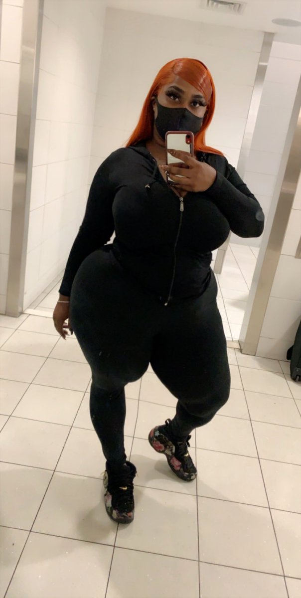 BigBoootySam's tweet photo. Making MF’s realize it’s a privilege to be fucking with me 💅🏾🥰😋😎😉 #bbwfashion #BigbootySam #NaturalBeauty #naturalbodyforthewin https://t.co/97nOcEgg2N