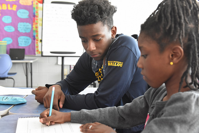 ReachInc's tweet photo. Congrats to all of today's graduates including Bryanna (@EasternHS Top 20), Jermia (@BallouDC salutatorian), and JaShawn (@BallouDC Principal's Award). We're so proud of all the incredibly resilient members of the Class of 2020!! @dcpublicschools https://t.co/KQJWk77U6W