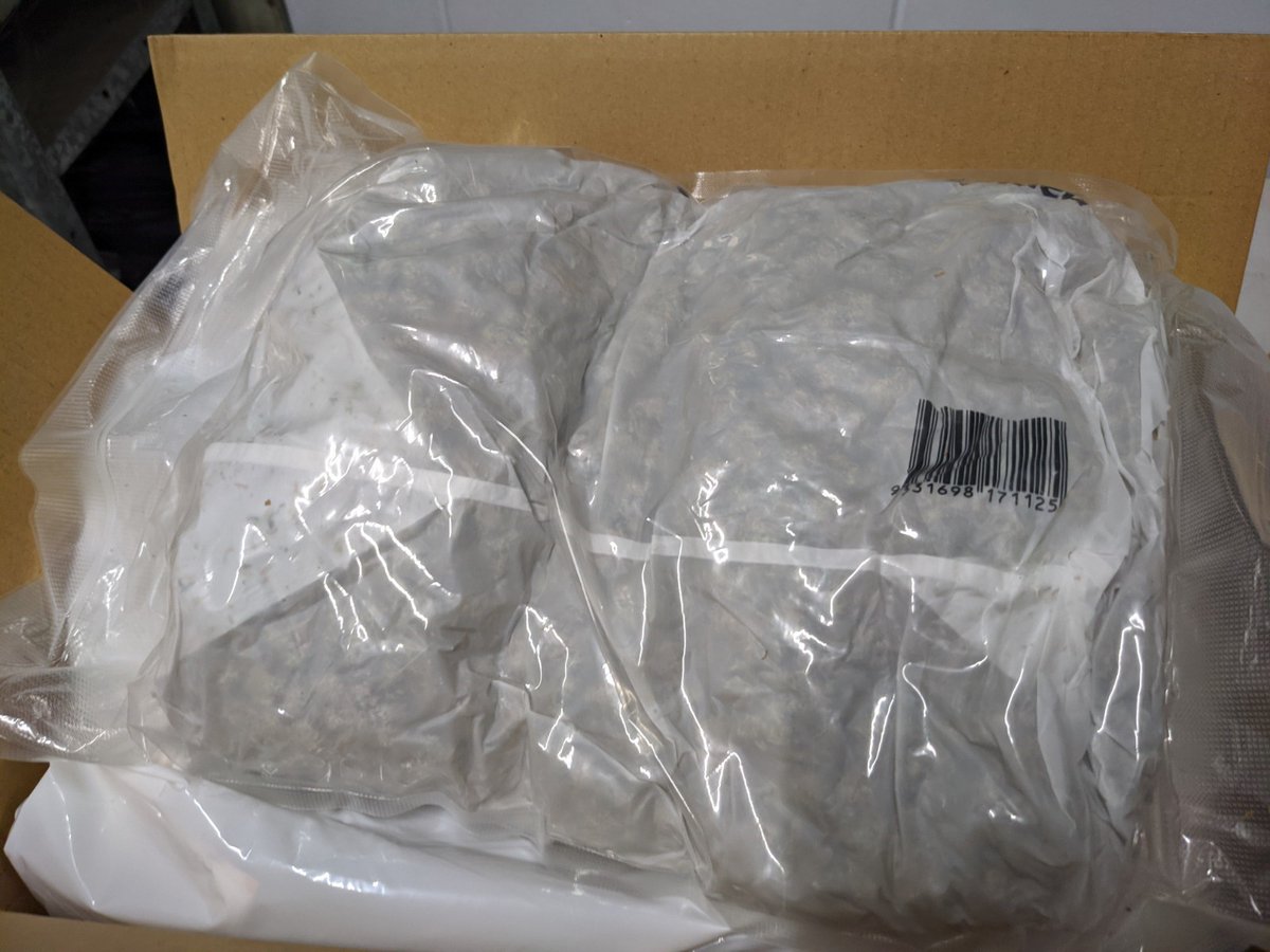Police have charged 25 people on Palm Island after 1.5kg of cannabis, nine grams of meth, 19 litres of liquor and over $7500 in cash was seized during a major drug operation targeting the region. bit.ly/3hUI1bj #7NEWS