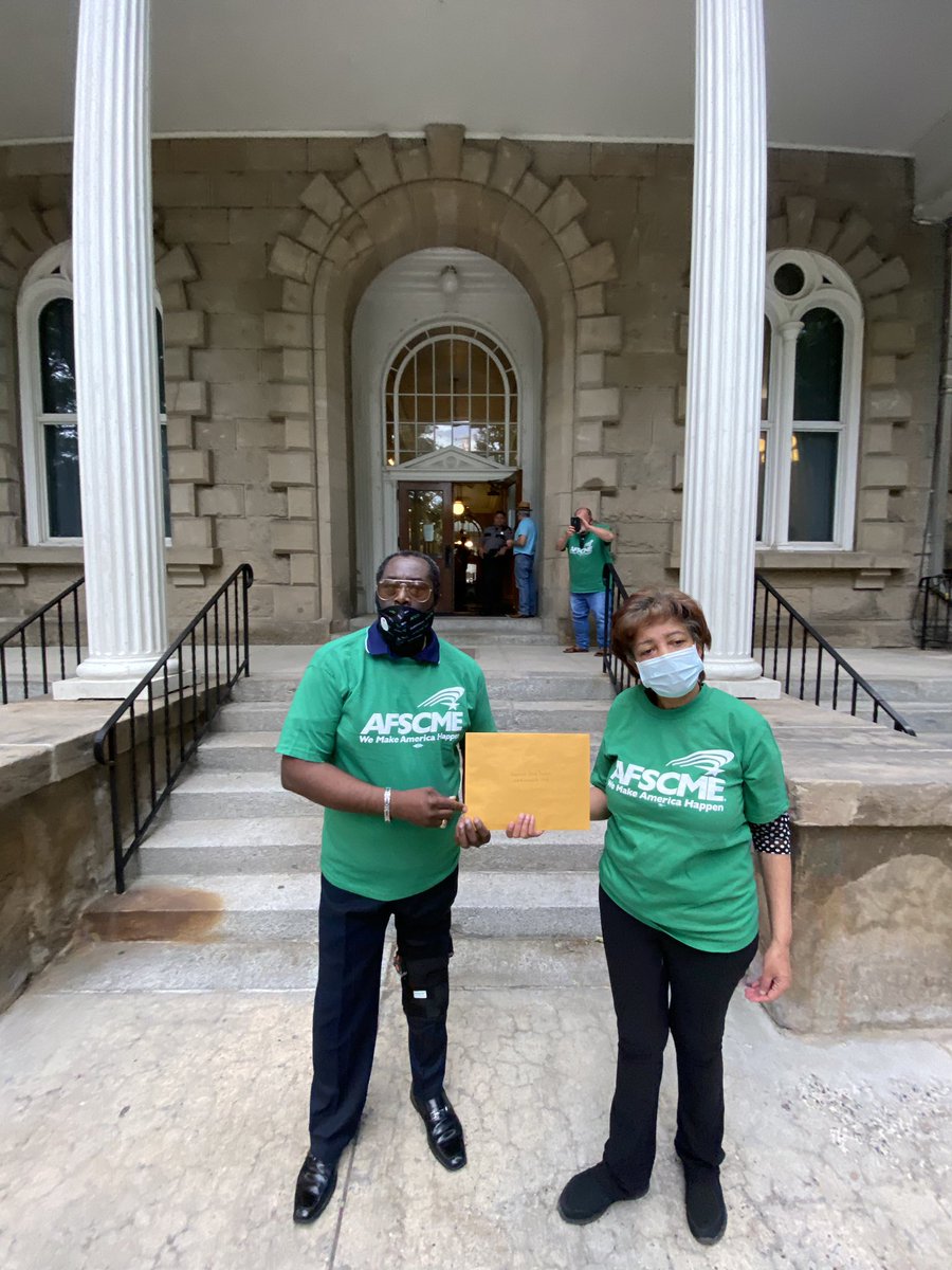 Local4041's tweet photo. Today, AFSCME members delivered an Unfair Labor Practice complaint to Governor Sisolak. State employees demand a say in any changes to our working conditions, as allowed by our collective bargaining rights. #nvleg #covid19 https://t.co/ThUk2eUQOq