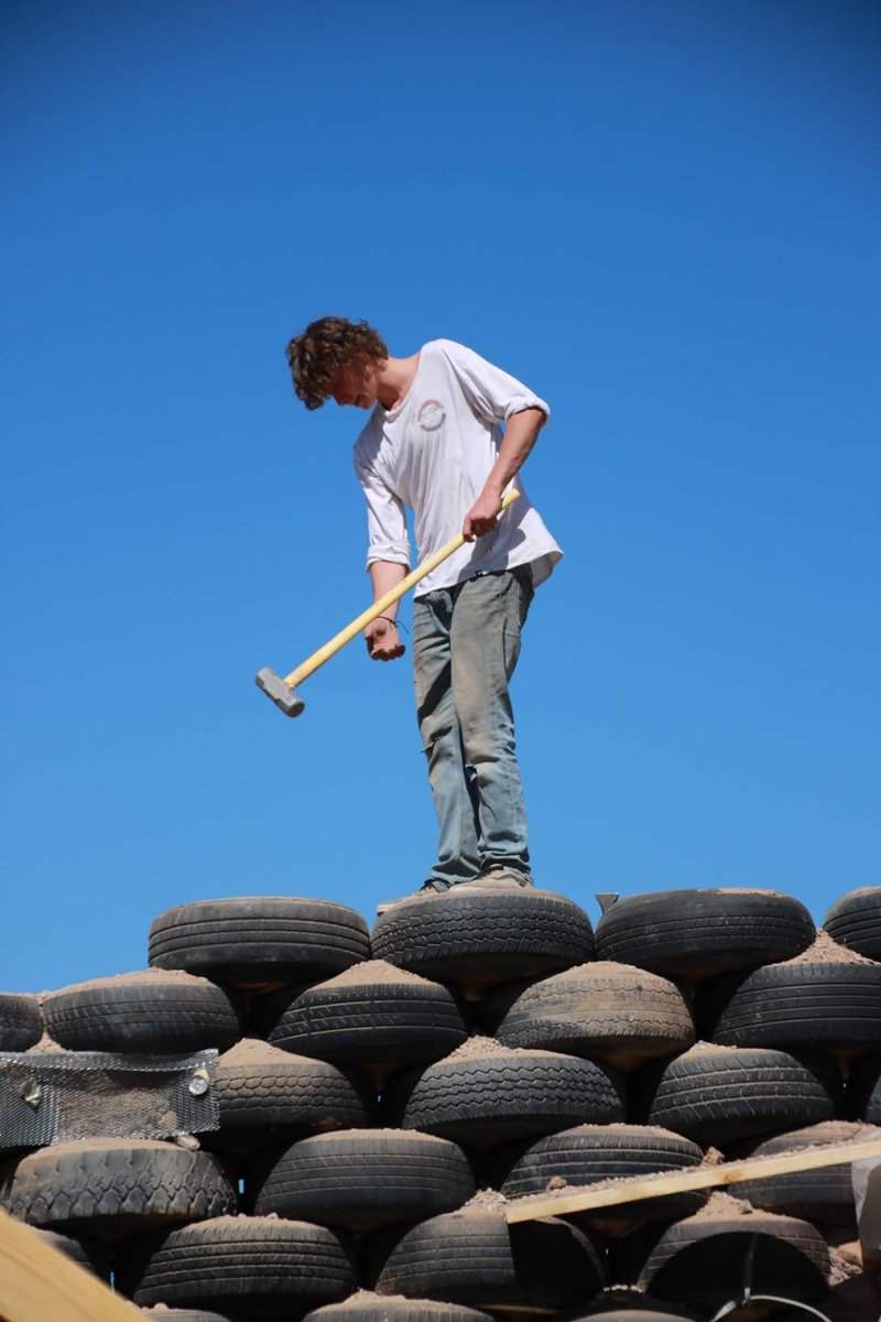 earthship_HQ's tweet image. Introducing our Earthship Youth Academy! Learn the basics of how to build your own, off-grid home. Accepting students aged 16-20, from August 3rd - August 14th. Learn more about our youth programs HERE!: 

➡️ earthshipglobal.com/youth-academy

#OffGrid #GrowYourOwnFood #Sustainability