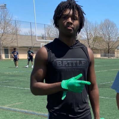 CallDT's tweet photo. 2022 WR Tay'Shawn Trent(@TrentTayshawn) out of Michigan, keeper of many reputable offers from across the country including one from Syracuse, rejoins #WakeUpCall LIVE WED, JUN 24, at 9:15amET! Tune In: https://t.co/YlWhJfbn9f &amp; https://t.co/tHQOhOnpwC https://t.co/ILcyNBFlVG