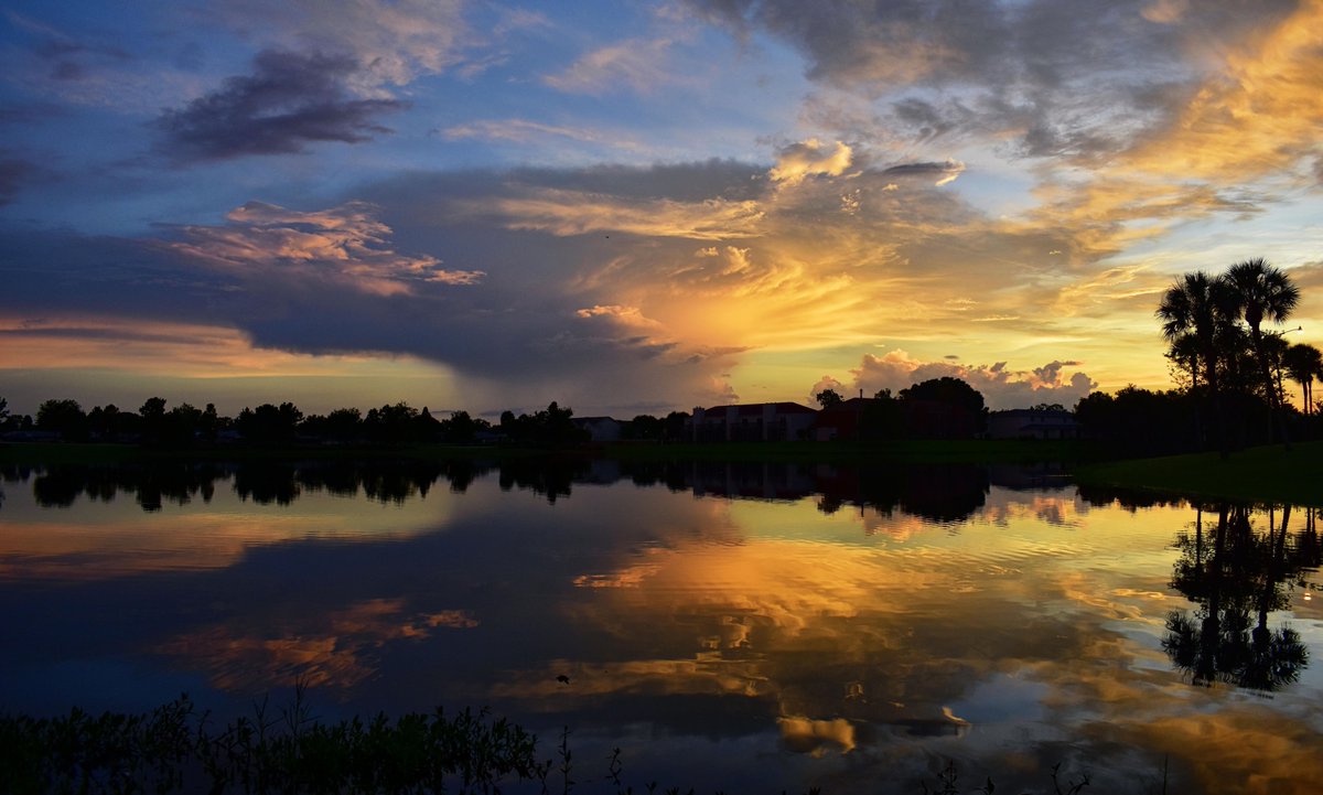 Uh.... yeah. :) @wxdam  @mcclureWX  @JeffLast