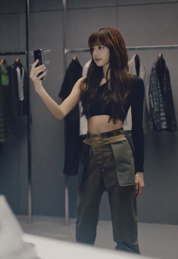0327CoolKids's tweet photo. ลุคนี้เท่มากกก
#AIS5GXBAMBAMLISA #LALISA #LISA https://t.co/FOarVJm9cS