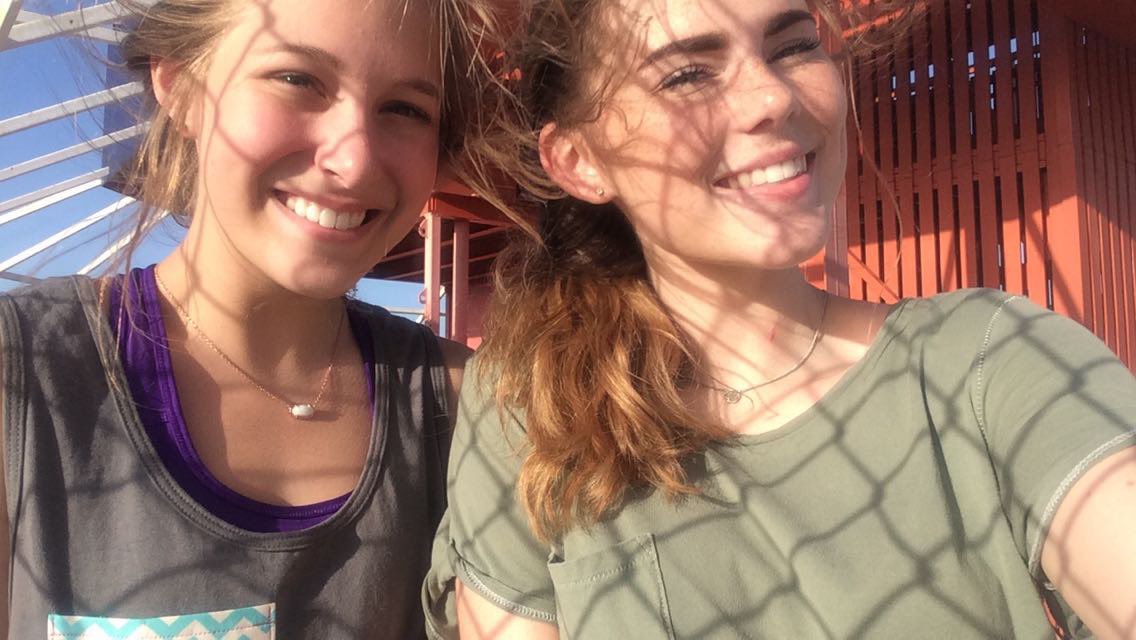 cornbayless's tweet photo. hahahahaha dang cute @courtword https://t.co/Rigyap3M8z