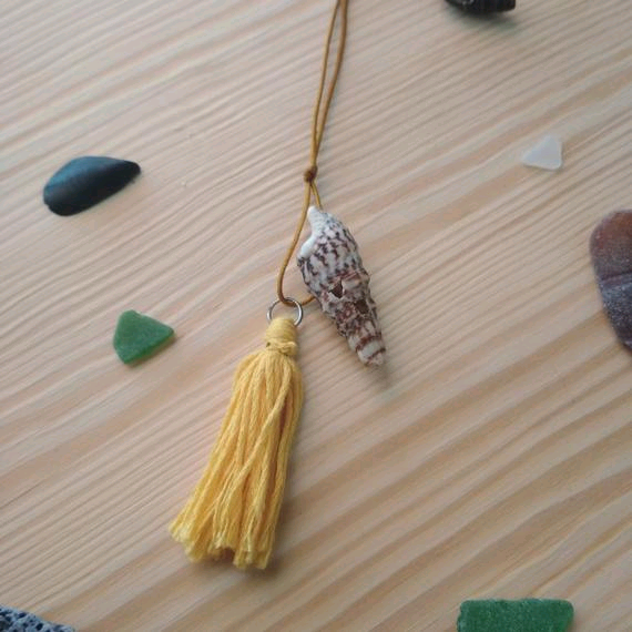 marmajewels's tweet photo. Check out this item in my Etsy shop

#SummerVibes #Summer2020 #summerjewelry #jewelry #jewels #marmajewels #Shell #EtsySocial #etsyjewelry #handmade #handmadejewellery #handmadehour #crafts #craftbeerhour #jewels #jewelryonetsy #bohochic #bohohippie https://t.co/21qVsZfPYK https://t.co/YnYVGEATXY