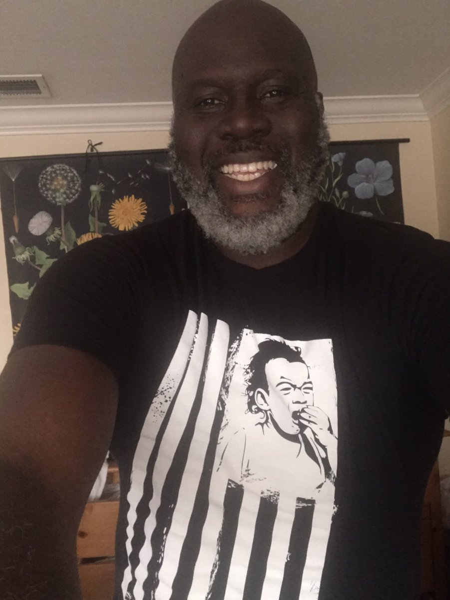 It is the end of a birthday and I am going to chill in my favorite T-shirt and watch my favorite comidian <a href="/Jokoy/">Jo Koy</a> on Netflix. You should too!  
From minute 1 to DONE it is hilarious!

netflix.com/title/81002929…