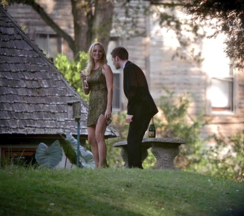 dailyklaroline's tweet photo. https://t.co/GnLswdg5iB