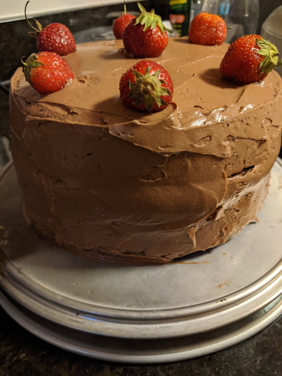 Rizzledizzle3's tweet photo. If your friend doesn't repay you with cake...then are they really your friend????

Thanks @mollypop95 for another amazing treat!

Note: this is not the first cake she has made for me. I have also received cookies, homemade soap, and other amazing things!

#bartering #homemade https://t.co/N1Ev9fdGco