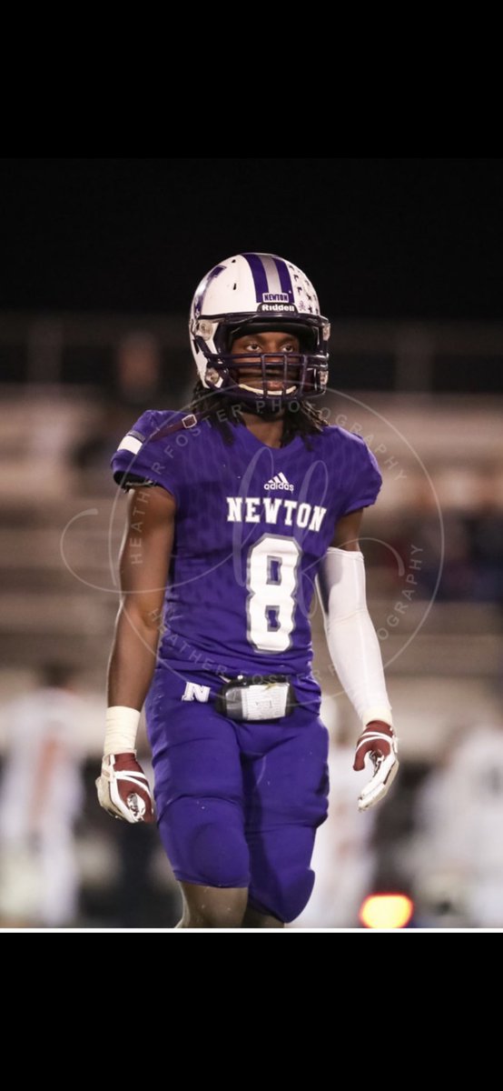 1AEPHOTOS's tweet photo. SMALL SCHOOL JERSEY SWAPS🔥#AEPhotos https://t.co/v9uJ92dB7i