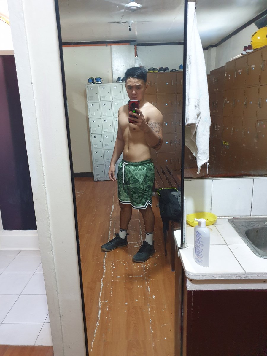 Keylan_RV's tweet photo. Gains? Yes , however it's not muscle. It's fats. Happy quarantine. https://t.co/jMo2Eo0RQl