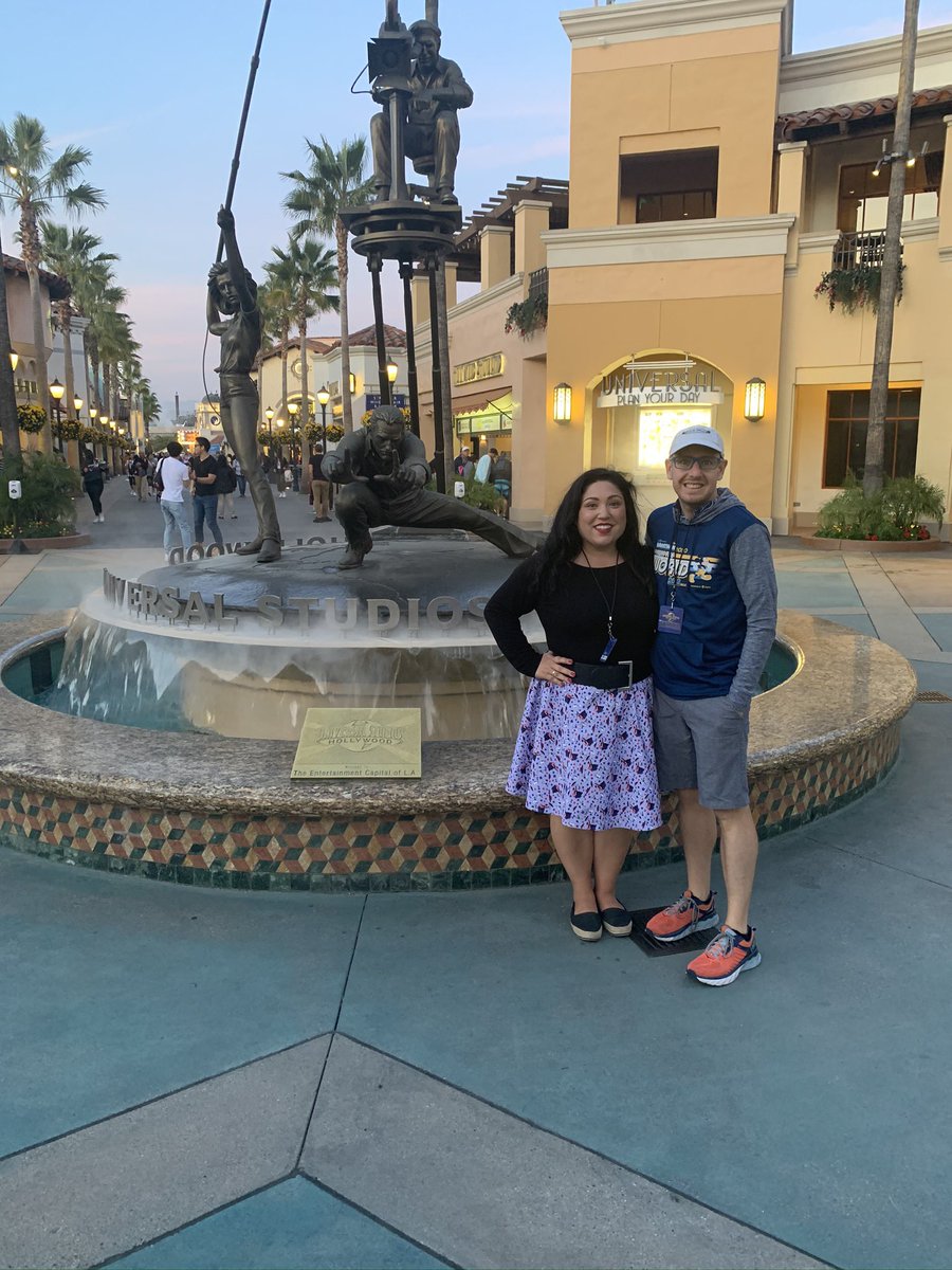 GregInORL's tweet photo. Just a @UniversalORL / @UniStudios combo appreciation post. Thanks for being a happy place for @christier0408 and I. #Bar17 #USH @nbcthegoodplace #MardiGras #USF https://t.co/pvIKDRNGDr