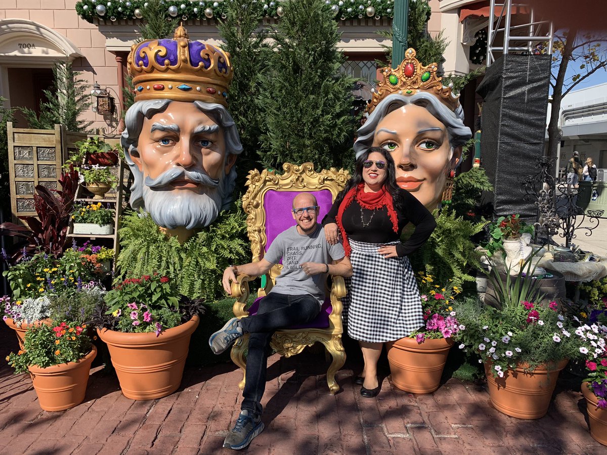 GregInORL's tweet photo. Just a @UniversalORL / @UniStudios combo appreciation post. Thanks for being a happy place for @christier0408 and I. #Bar17 #USH @nbcthegoodplace #MardiGras #USF https://t.co/pvIKDRNGDr