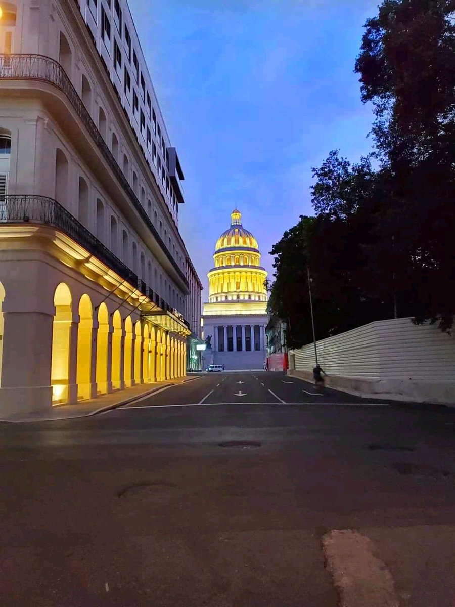 dukedecuba's tweet photo. Atardecer ♥️🇨🇺 https://t.co/PmwLjg9THh