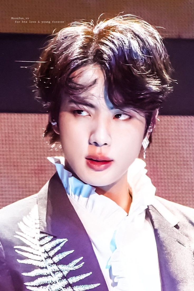 seokjin knows he's hot; a thread