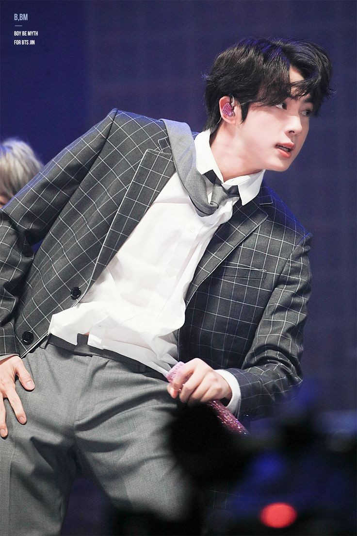 seokjin knows he's hot; a thread