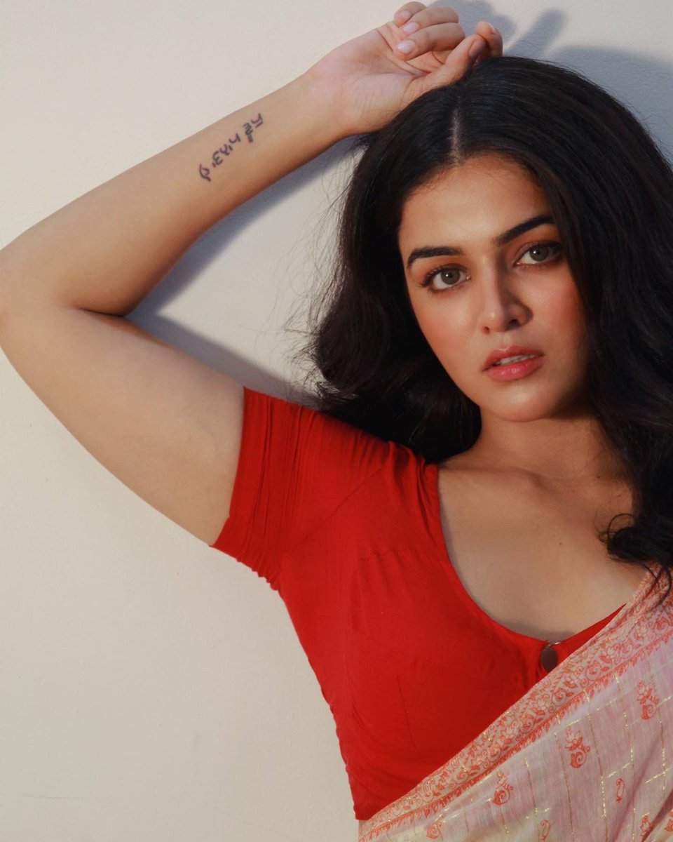 Cineket's tweet photo. The Sizzling, #WamiqaGabbi. https://t.co/KrqupnKPfc