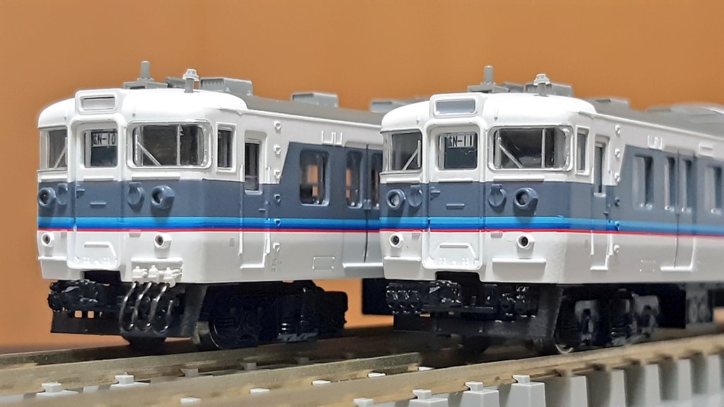 ◇マイクロエースの115-3000広島快速色をカッコよく(？)してみた