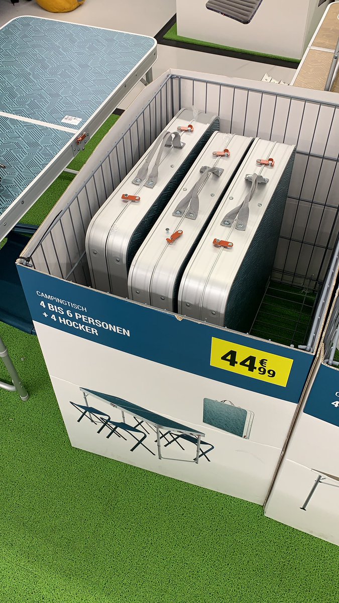 WladFrischKäse tweet media