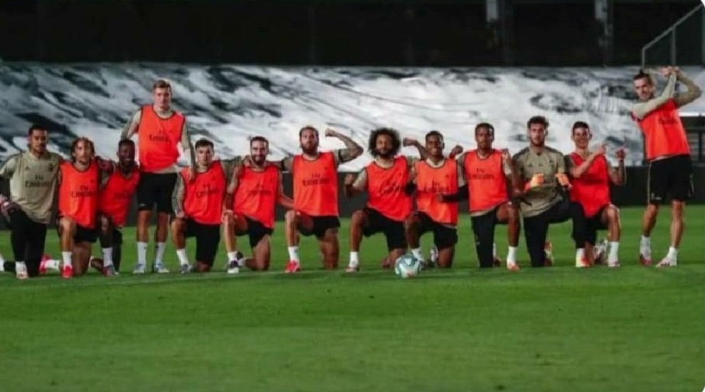 Out Of Context Football tweet media