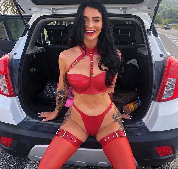 Watch BOUVS's leaked NSFW photo on TwXstars