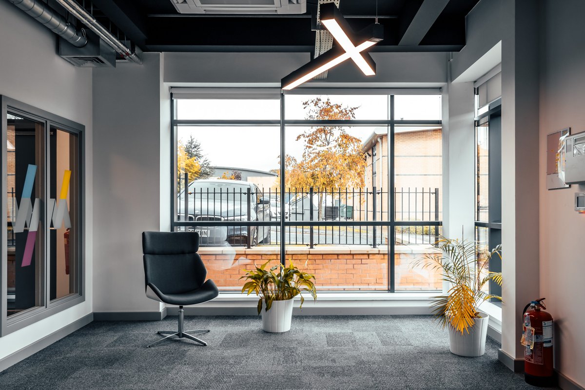 Synergy_Lights's tweet photo. Good Morning Everyone, Wow it's hot today! so let's bring the temperature down with these deeply cool projects.

#Lighting #Construction #OfficeFitOut #Interiors https://t.co/Zb2yIeIAC9