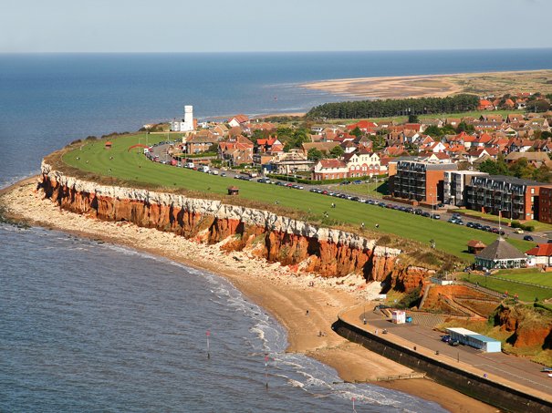 vstnorthnorfolk's tweet photo. Well, the Prime Minister said it, so take a staycation in Hunstanton! https://t.co/nY5Epe5cKI #VisitNorthNorfolk https://t.co/DedYEycuN7