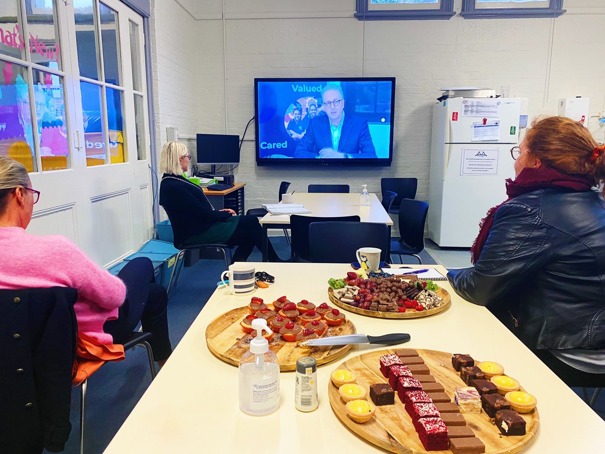 MrsLeahSmiles's tweet image. Thank you to @michellelgomes and the #bridgeroadschool for their hospitality today as our respective executive teams came together to view @mscott and @dizdarm discuss the new School Excellence in Action livestream.