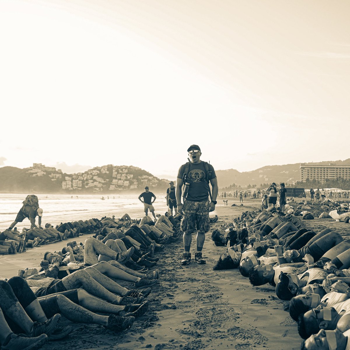 YairMagana's tweet photo. Todo lo que quieres está afuera de tu zona de confort. #spartan #SpartanEndurance #SpartanRaceMX #pontechango https://t.co/NAcGEpQvST